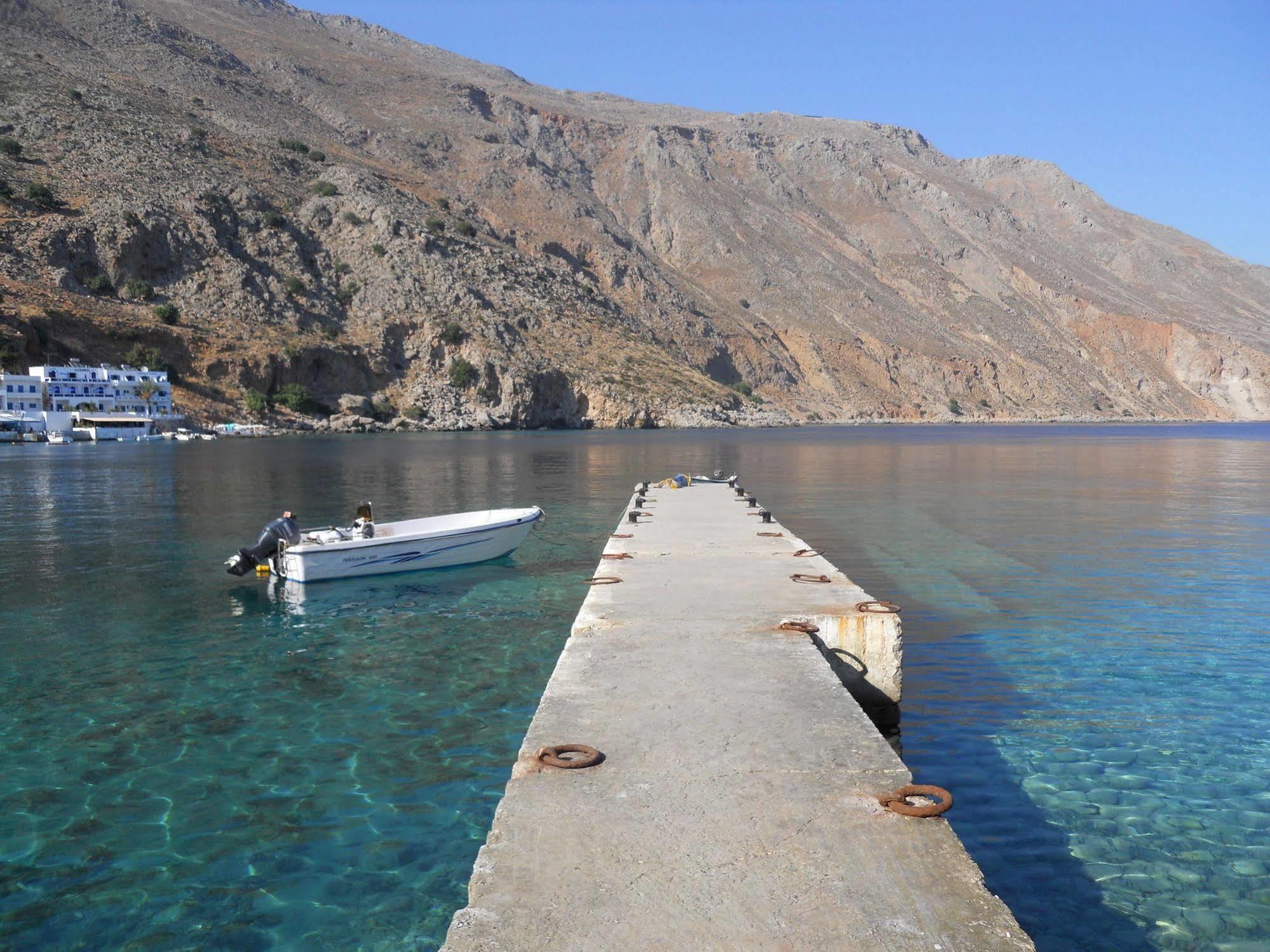 Daskalogiannis Hotel Loutro Exterior photo